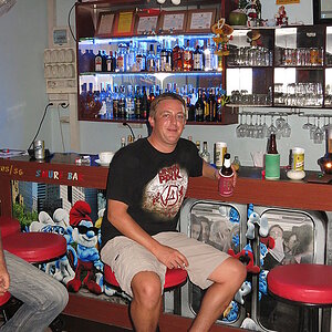 2014-08-24  Smurf Bar