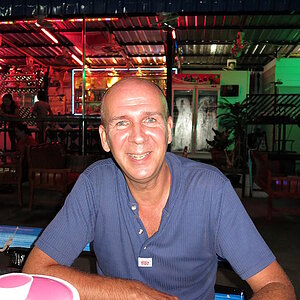 2014-08-25  Smurf Bar