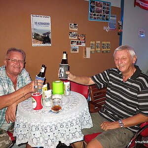 2014-08-28  Smurf Bar