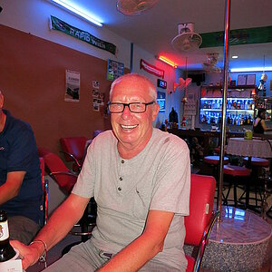 2014-08-30  Smurf Bar