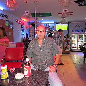 2014-08-30  Smurf Bar