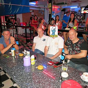 2014-08-31  Smurf Bar