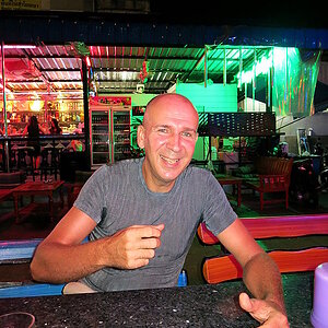 2014-08-31  Smurf Bar