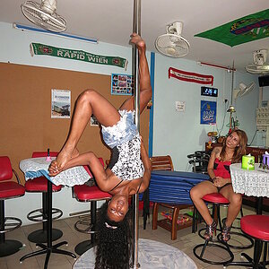 2014-09-04  Smurf Bar