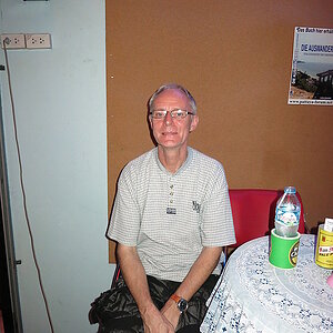 2014-09-04  Smurf Bar