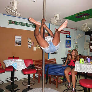 2014-09-04  Smurf Bar