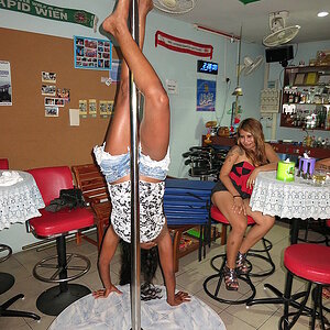 2014-09-04  Smurf Bar