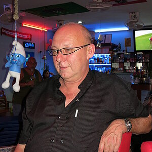 2014-09-04  Smurf Bar