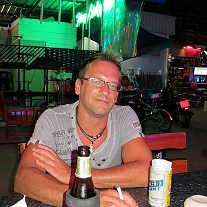 2014-09-05  Smurf Bar