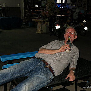 2014-09-05  Smurf Bar