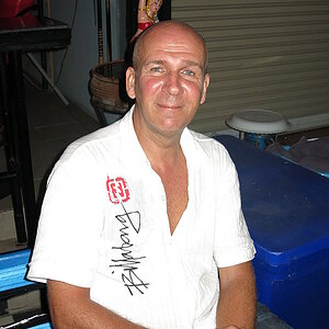 2014-09-06  Smurf Bar