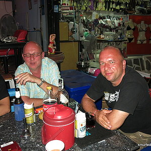 2014-09-06  Smurf Bar