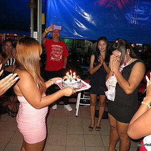 2014-09-07  Smurf Bar