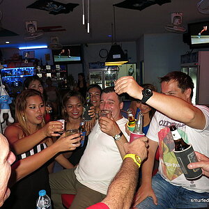 2014-09-07  Smurf Bar