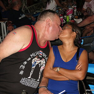 2014-09-10  Smurf Bar