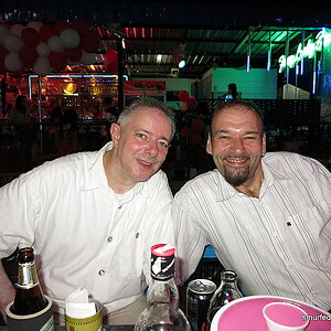 2014-09-12  Smurf Bar