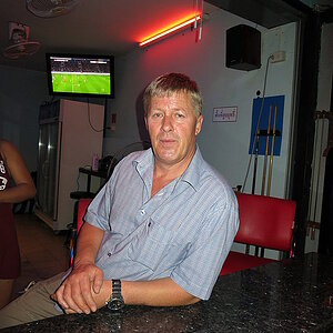 2014-09-12  Smurf Bar