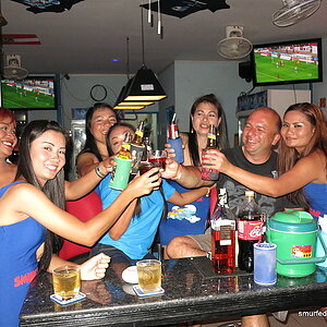 2014-09-12  Smurf Bar