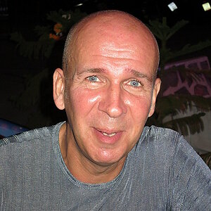 2014-09-16  Smurf Bar