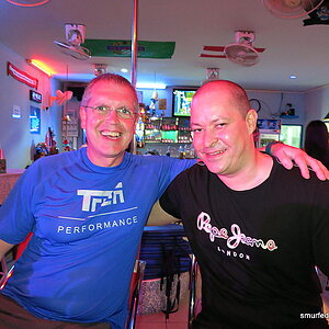 2014-09-17  Smurf Bar