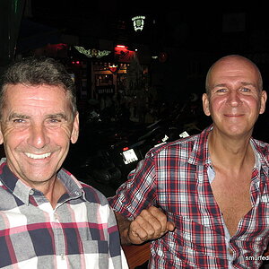 2014-09-18  Smurf Bar