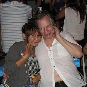 2014-09-18  Smurf Bar