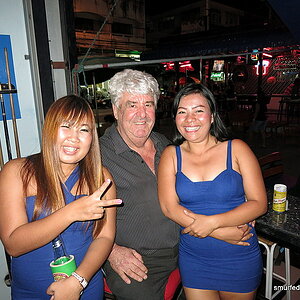 2014-09-18  Smurf Bar