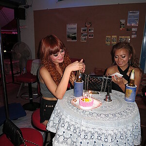 2014-09-18  Smurf Bar