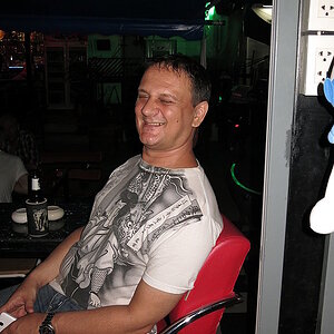 2014-09-18  Smurf Bar