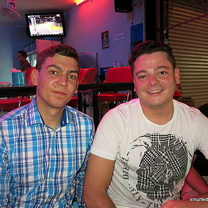 2014-09-19  Smurf Bar