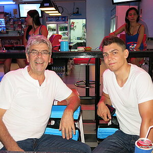 2014-09-19  Smurf Bar