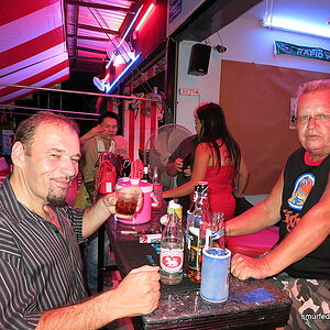 2014-09-20  Smurf Bar