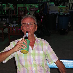 2014-09-23  Smurf Bar