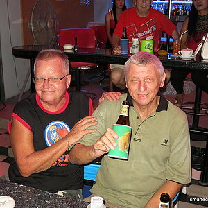 2014-09-23  Smurf Bar