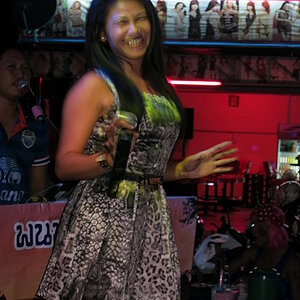 2014-09-23  Smurf Bar