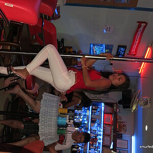 2014-09-23  Smurf Bar