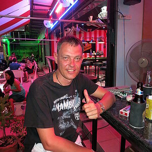 2014-09-23  Smurf Bar