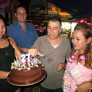 2014-09-23  Smurf Bar