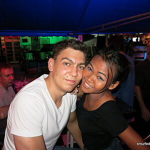 2014-09-23  Smurf Bar