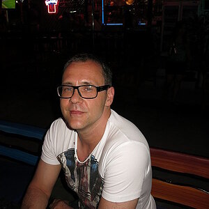 2014-09-28  Smurf Bar