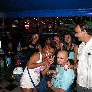 2014-09-28  Smurf Bar