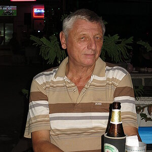 2014-09-28  Smurf Bar