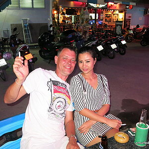 2014-10-01  Smurf Bar