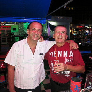 2014-10-06  Smurf Bar