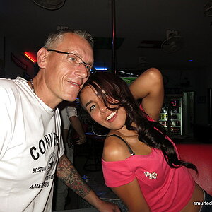 2014-10-12  Smurf Bar