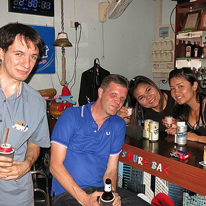 2014-10-12  Smurf Bar