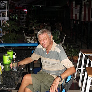 2014-10-14  Smurf Bar