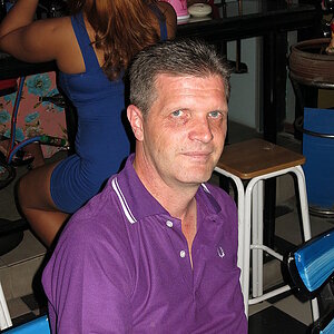 2014-10-15  Smurf Bar