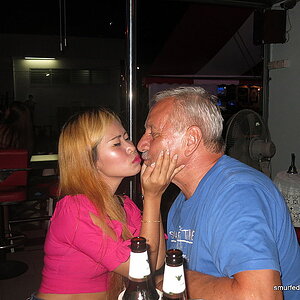 2014-10-16  Smurf Bar