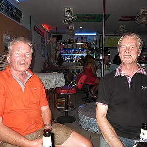 2014-10-18  Smurf Bar